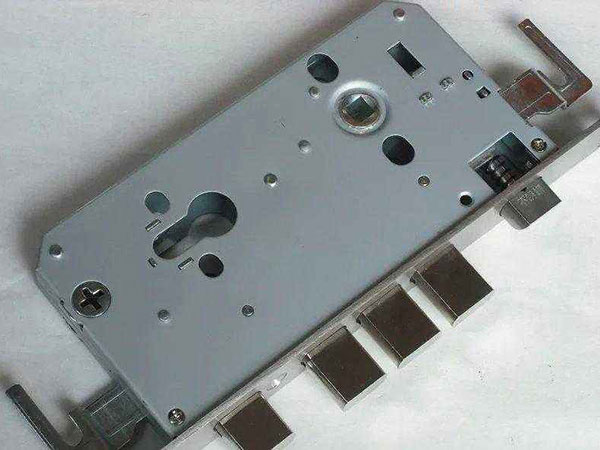 南川24小时上门开锁公司